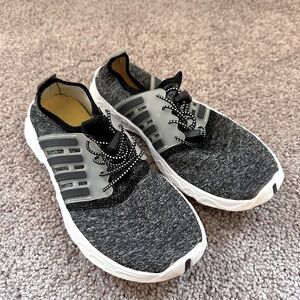 Water shoes for women size 6 lightweight